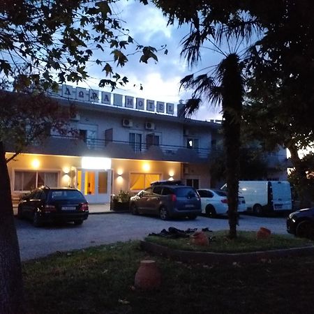 Hotel Isidora Loutros Екстер'єр фото